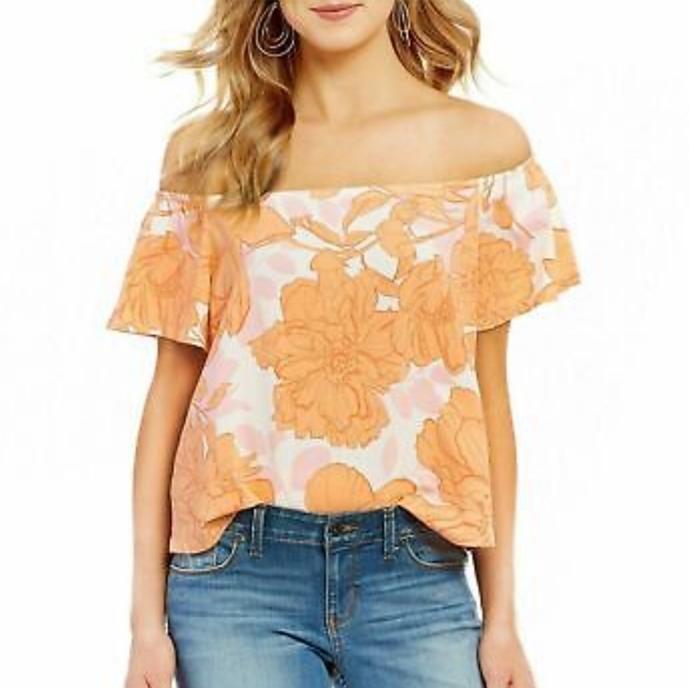 Guess Los Angeles off shoulder top large